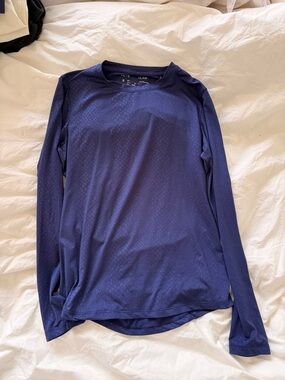 Peter Millar Long Sleeve Tee in Navy Blue